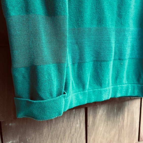 Bright Green Sweater with textured stripes in 💯 cotton with roll-up sleeves - Picture 5 of 9